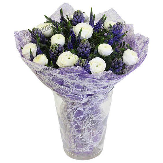 Букет из ранункулусов, гиацинтов и вероники — фото 1