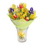 Корпоративный букет из тюльпанов и мимоз