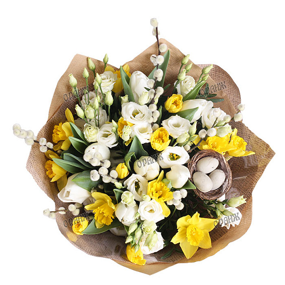 Букет из нарциссов, тюльпанов, лизиантусов и вербы — фото 2