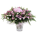 Букет из гортензии, орхидеи и лизиантуса