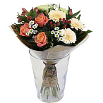 Букет из мини гербер, гвоздик, роз и хризантемы Сантини