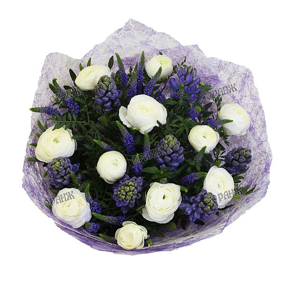 Букет из ранункулусов, гиацинтов и вероники — фото 2