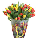 Букет из тюльпанов в сумочке